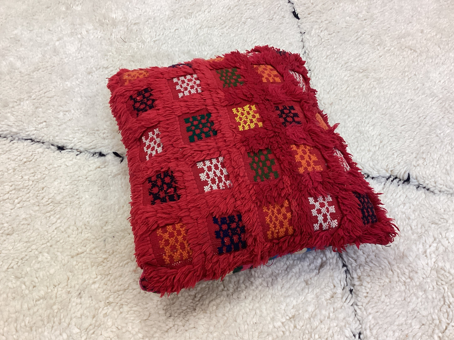 Handgefertigtes Berber Dekokissen Pouf "Beni Ourain" 43x38cm