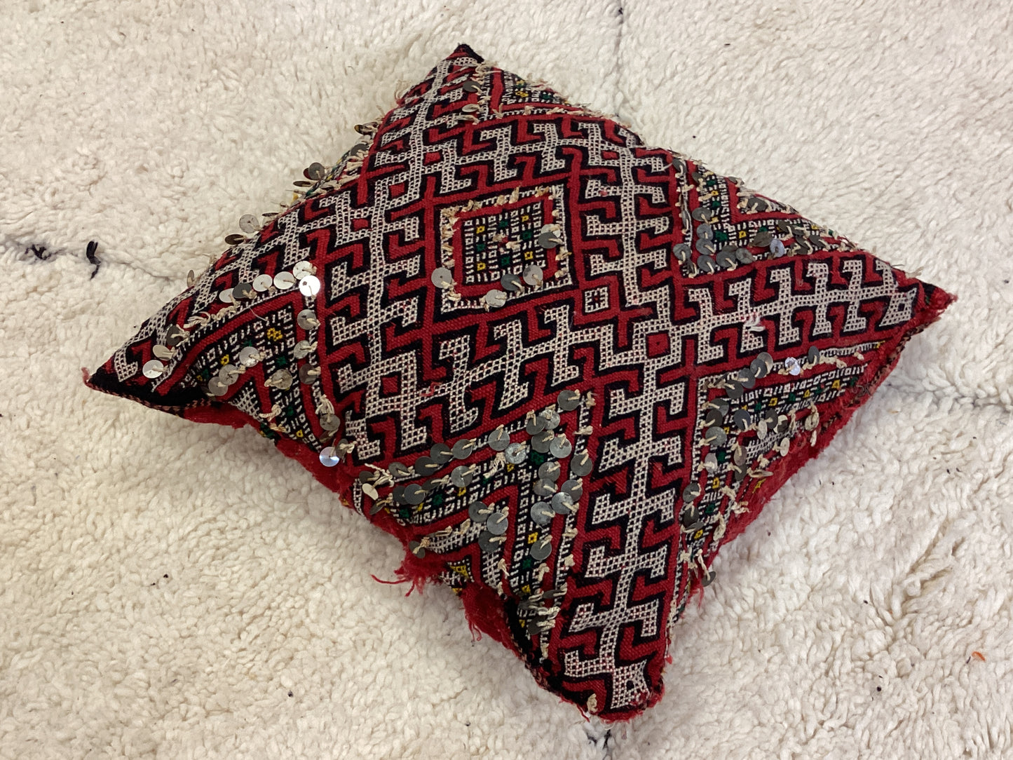 Handgefertigt Vintage Dekokissen Pouf Marke Beni Ourain 40x40x10cm