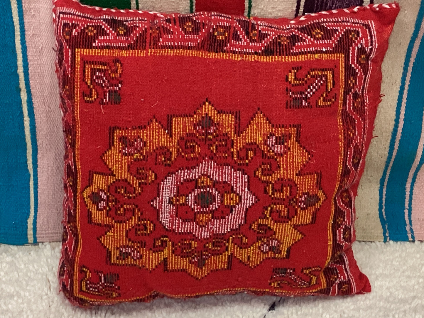 Handgefertigt Berber Dekokissen Pouf Marke Beni Ourain 50x50x15cm