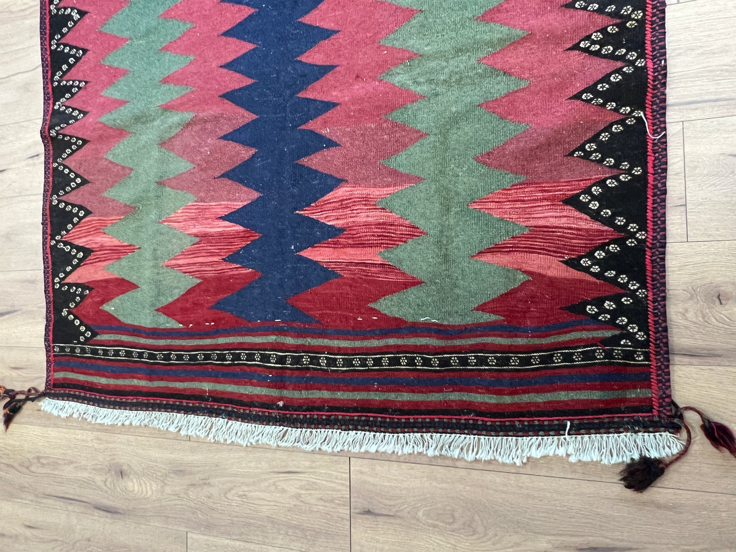 Orientteppich Bachtiar Kelim 128x137cm