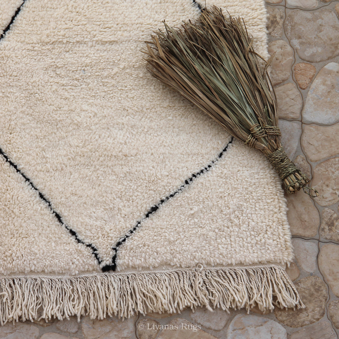 Modern designer Berber Beni Ourain Liyana, S carpet - 262cm - 155cm