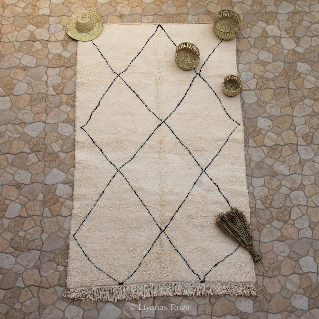 Modern designer Berber Beni Ourain Liyana, S carpet - 262cm - 155cm