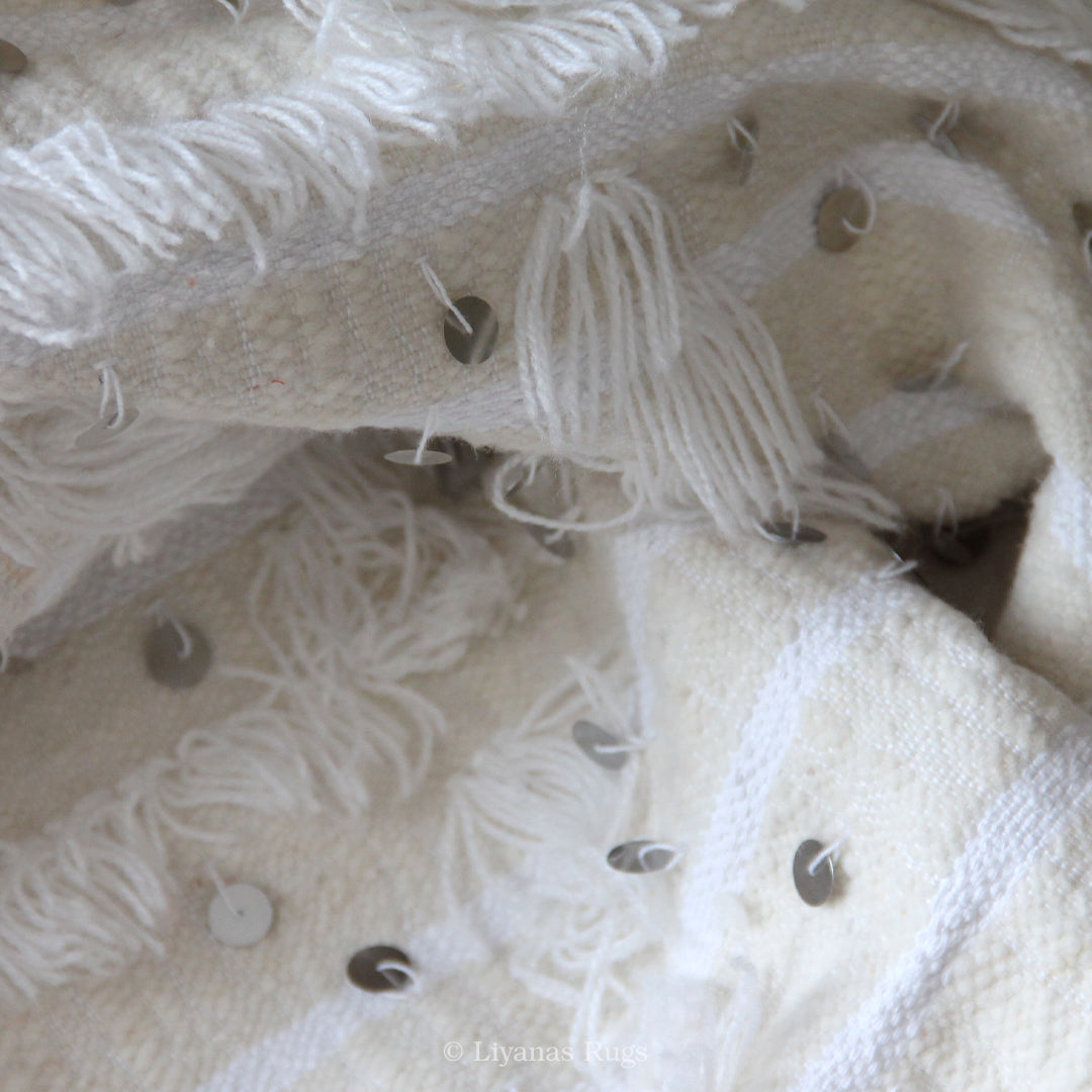 Modern Designer Berber Handira Liyana,S - White color