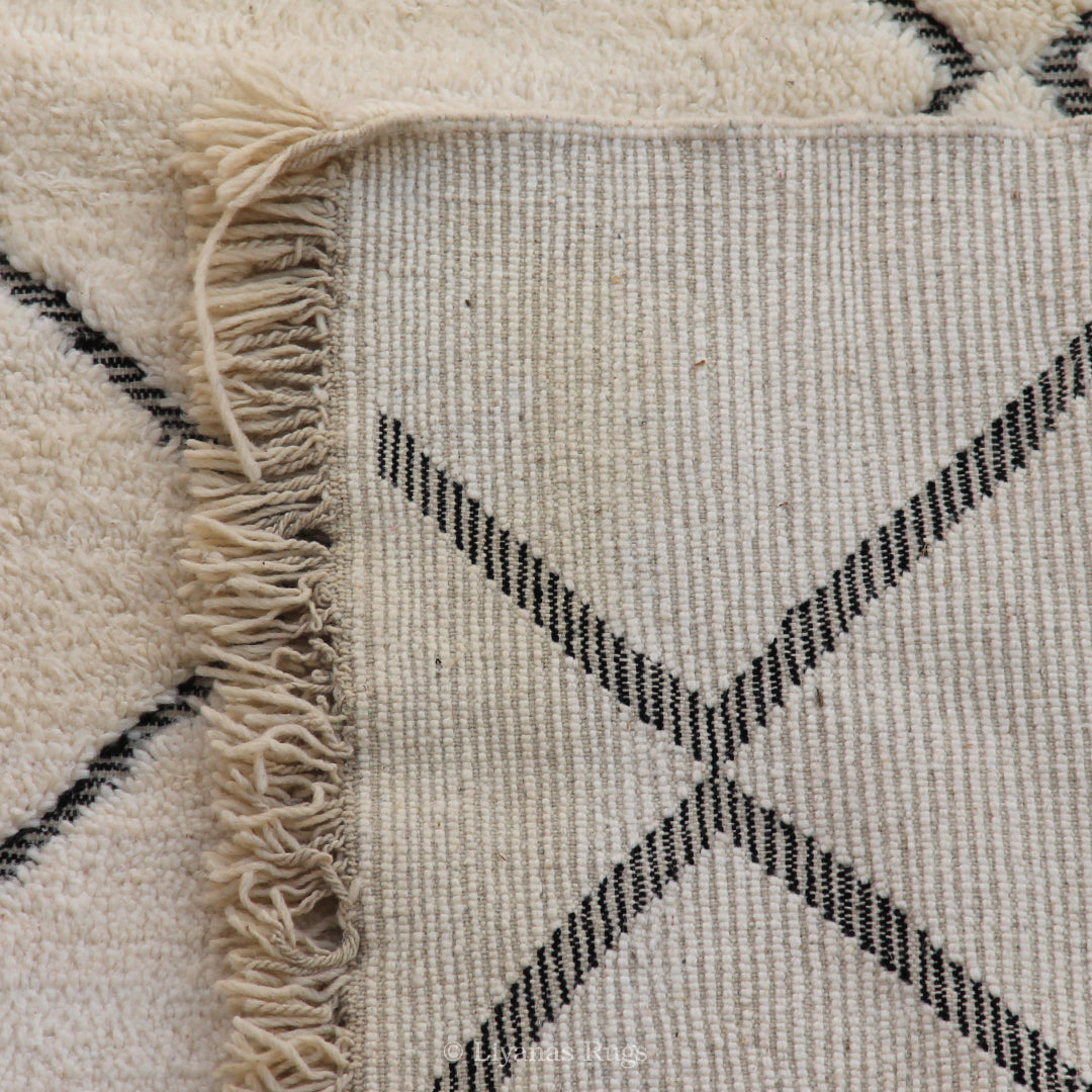 Modern designer Berber Beni Ourain Liyana, S carpet - 250 cm - 154 cm