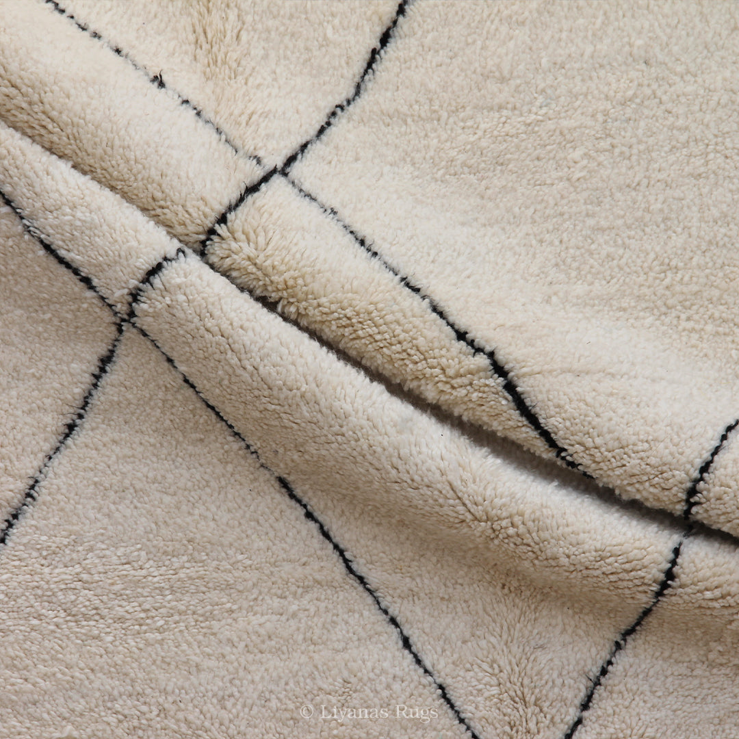 Modern designer Berber Beni Ourain Liyana, S carpet - 262cm - 155cm