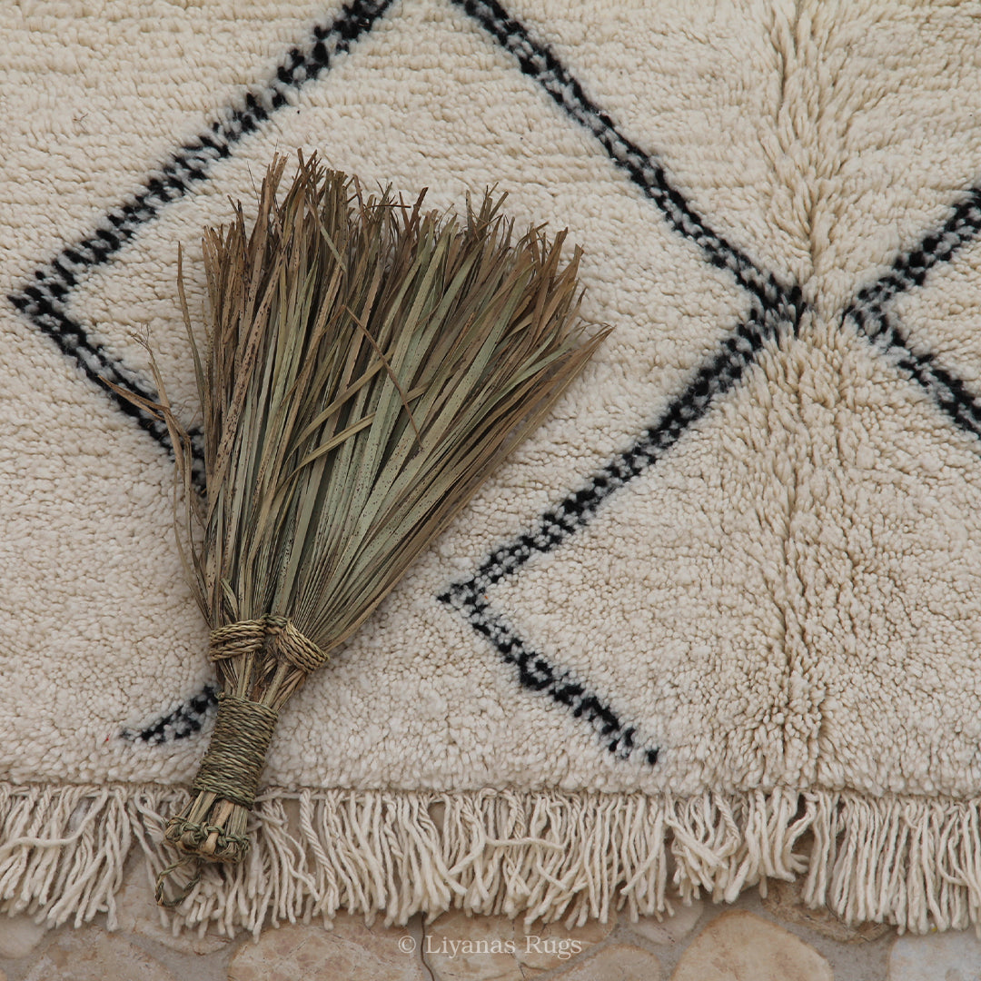 Modern designer Berber Beni Ourain Liyana's carpet 259 cm - 155 cm
