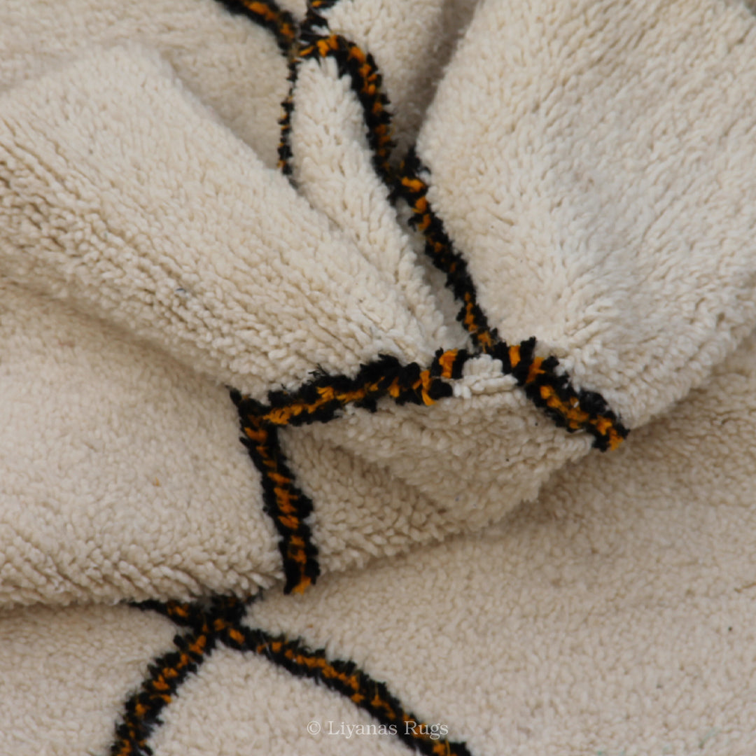 Modern designer Berber Beni Ourain Liyana, S carpet 284 cm - 97 cm