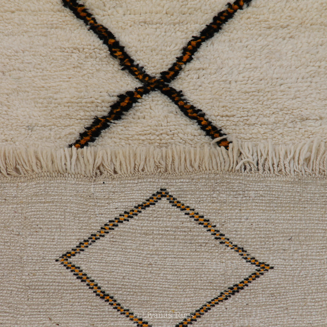 Modern designer Berber Beni Ourain Liyana, S carpet 284 cm - 97 cm