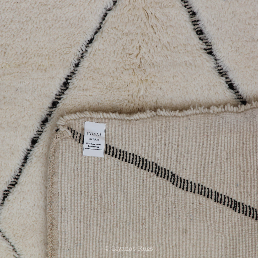 Modern designer Berber Beni Ourain Liyana, S carpet 246 cm - 165 cm
