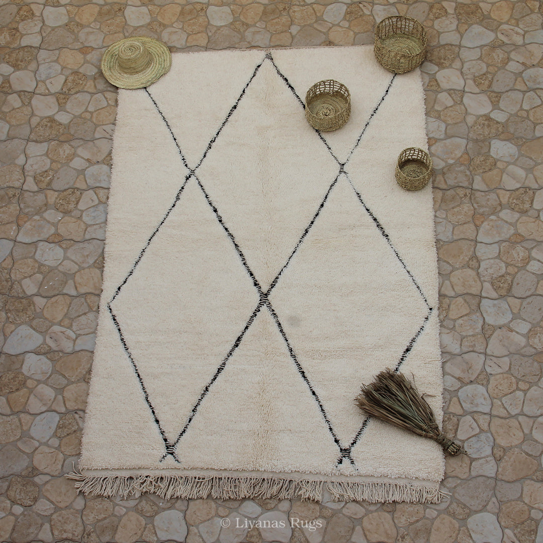 Modern designer Berber Beni Ourain Liyana, S carpet 246 cm - 165 cm