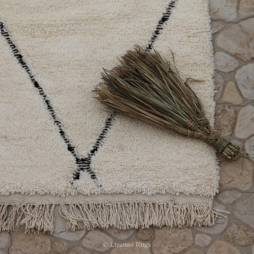 Modern designer Berber Beni Ourain Liyana, S carpet 246 cm - 165 cm