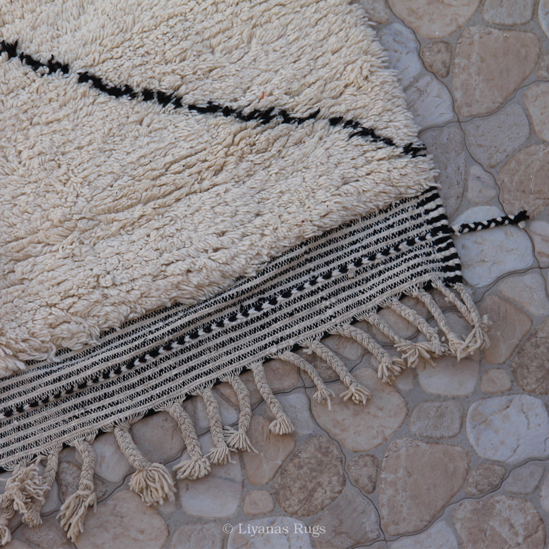 Modern designer Berber Beni Ourain Liyana, S carpet 293 cm - 199 cm