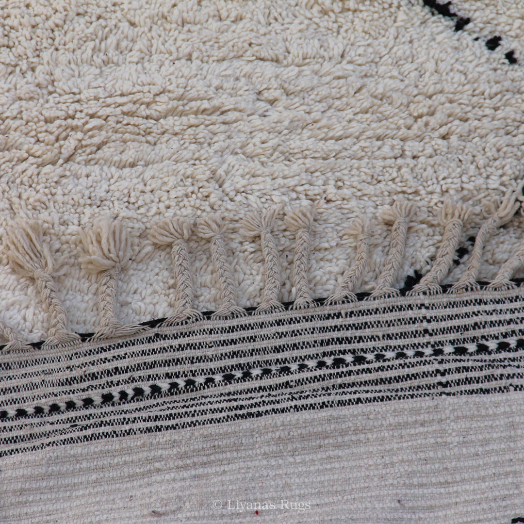 Modern designer Berber Beni Ourain Liyana, S carpet 293 cm - 199 cm