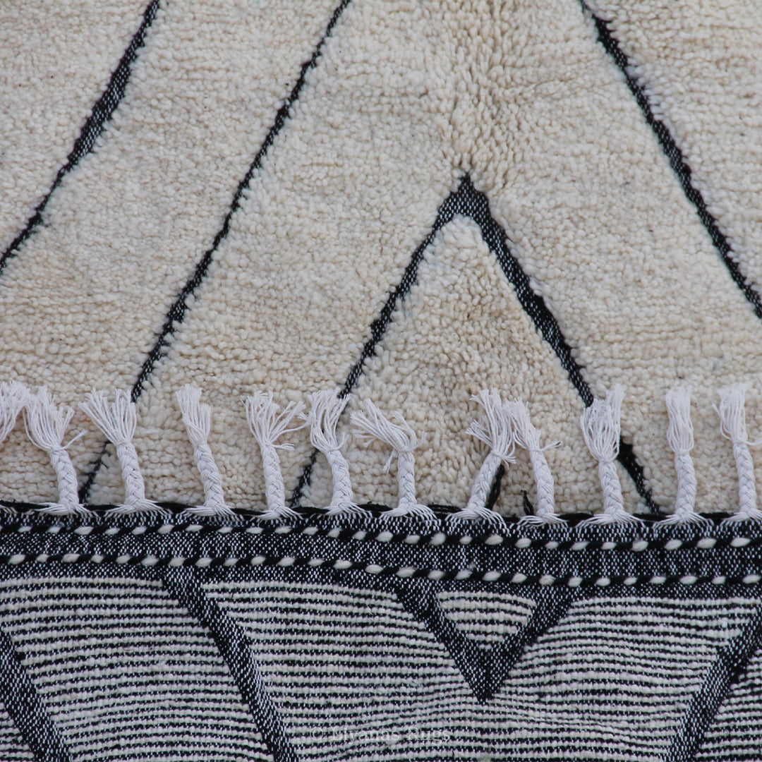 Modern designer Berber Beni Ourain Liyana, S carpet - 249 cm - 157 cm