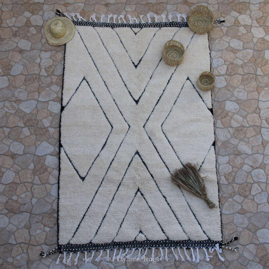 Modern designer Berber Beni Ourain Liyana, S carpet - 249 cm - 157 cm