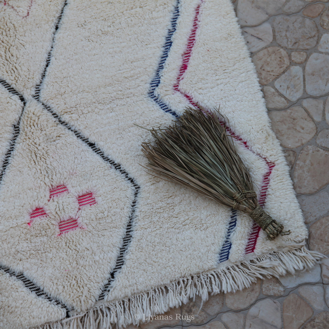 Modern designer Berber Beni Ourain Liyana, S carpet - 230 cm - 147 cm