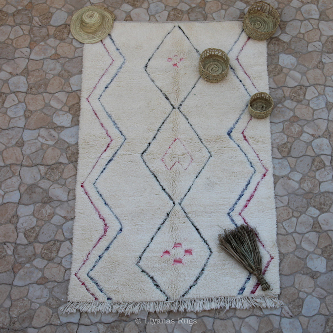 Modern designer Berber Beni Ourain Liyana, S carpet - 230 cm - 147 cm