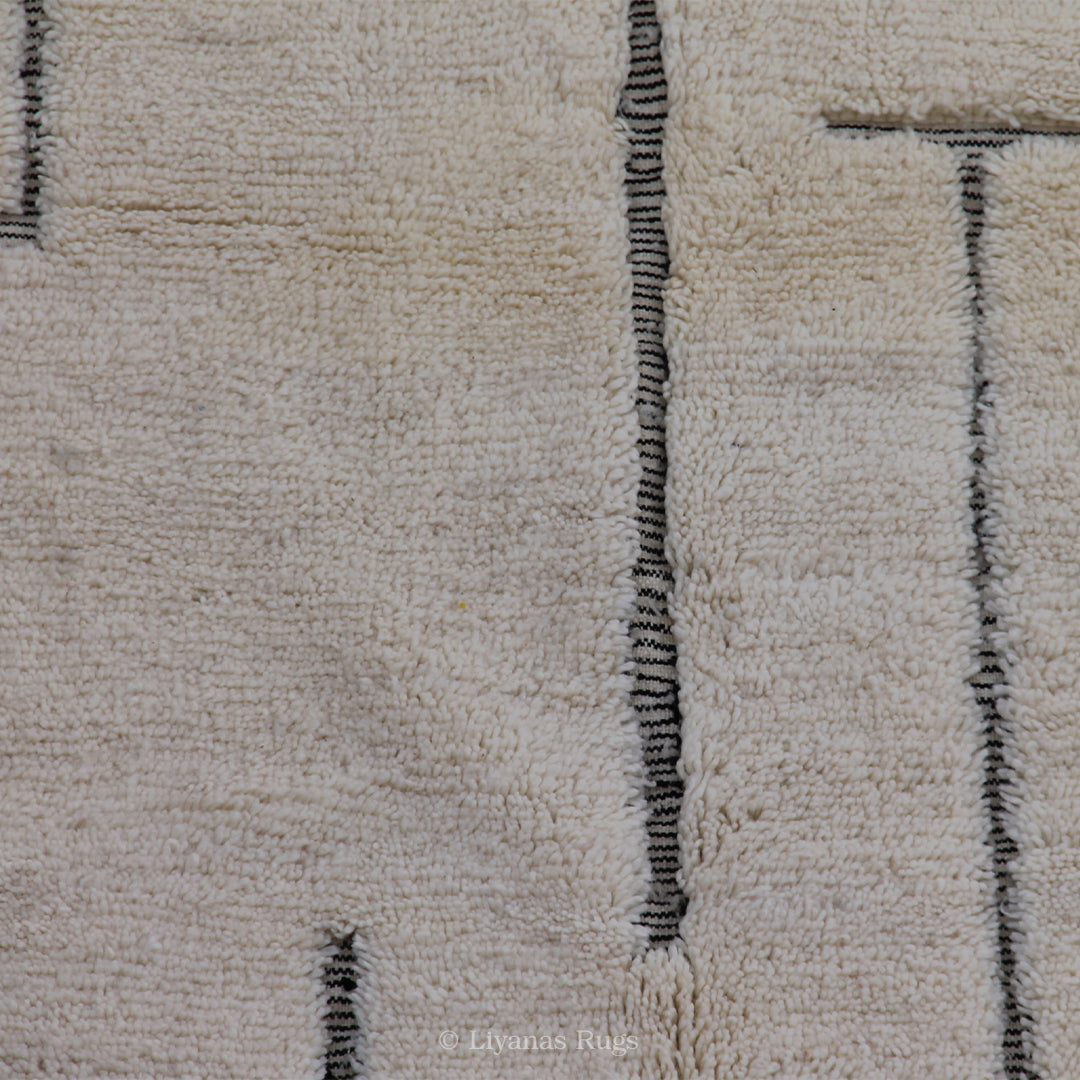 Modern designer Berber Beni Ourain Liyana, S carpet 307 cm - 207 cm