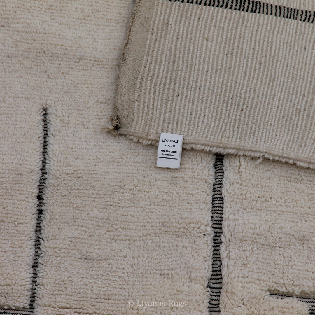 Modern designer Berber Beni Ourain Liyana, S carpet 307 cm - 207 cm