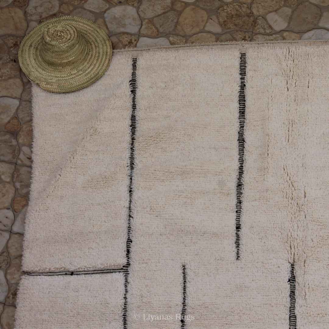 Modern designer Berber Beni Ourain Liyana, S carpet 307 cm - 207 cm