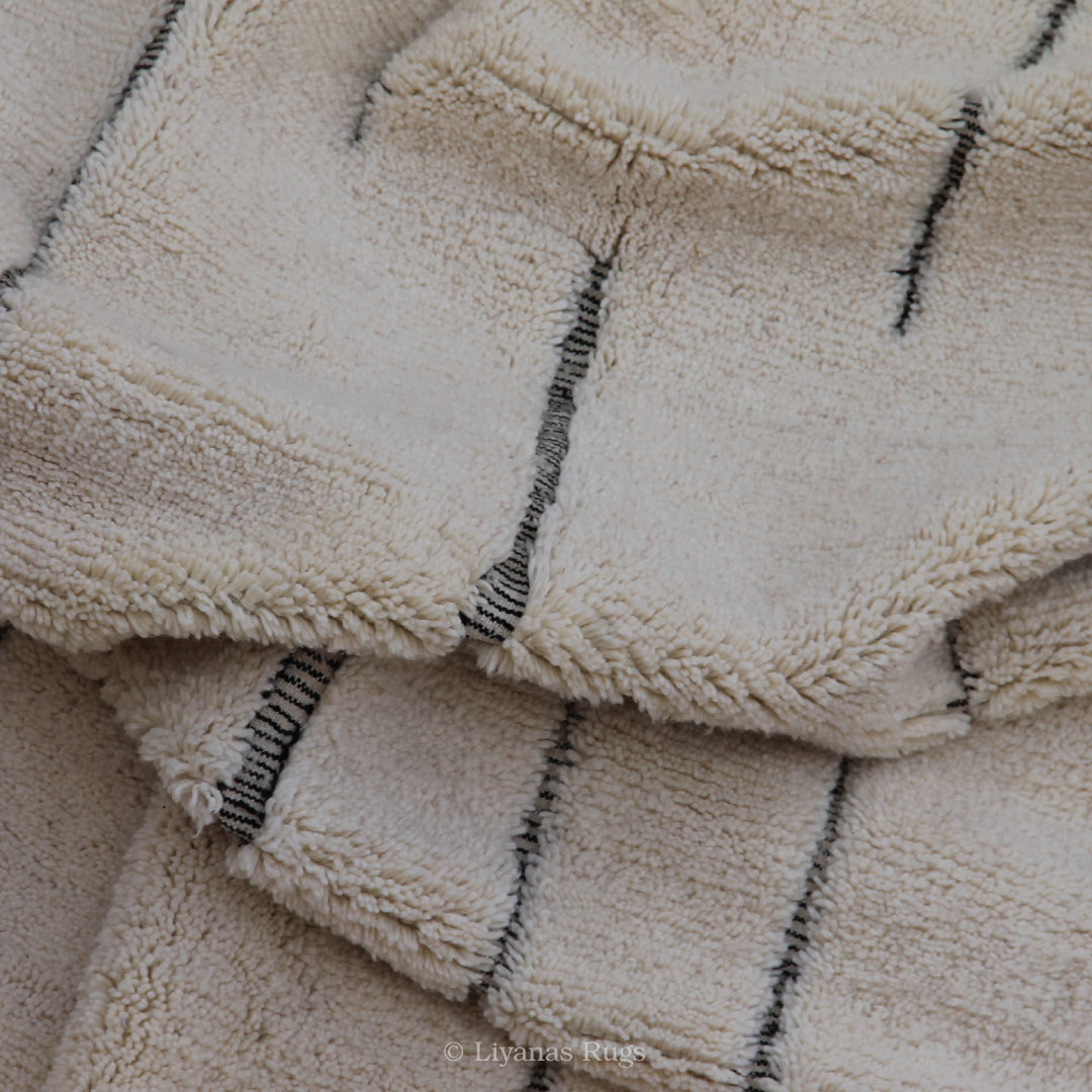 Modern designer Berber Beni Ourain Liyana, S carpet 307 cm - 207 cm