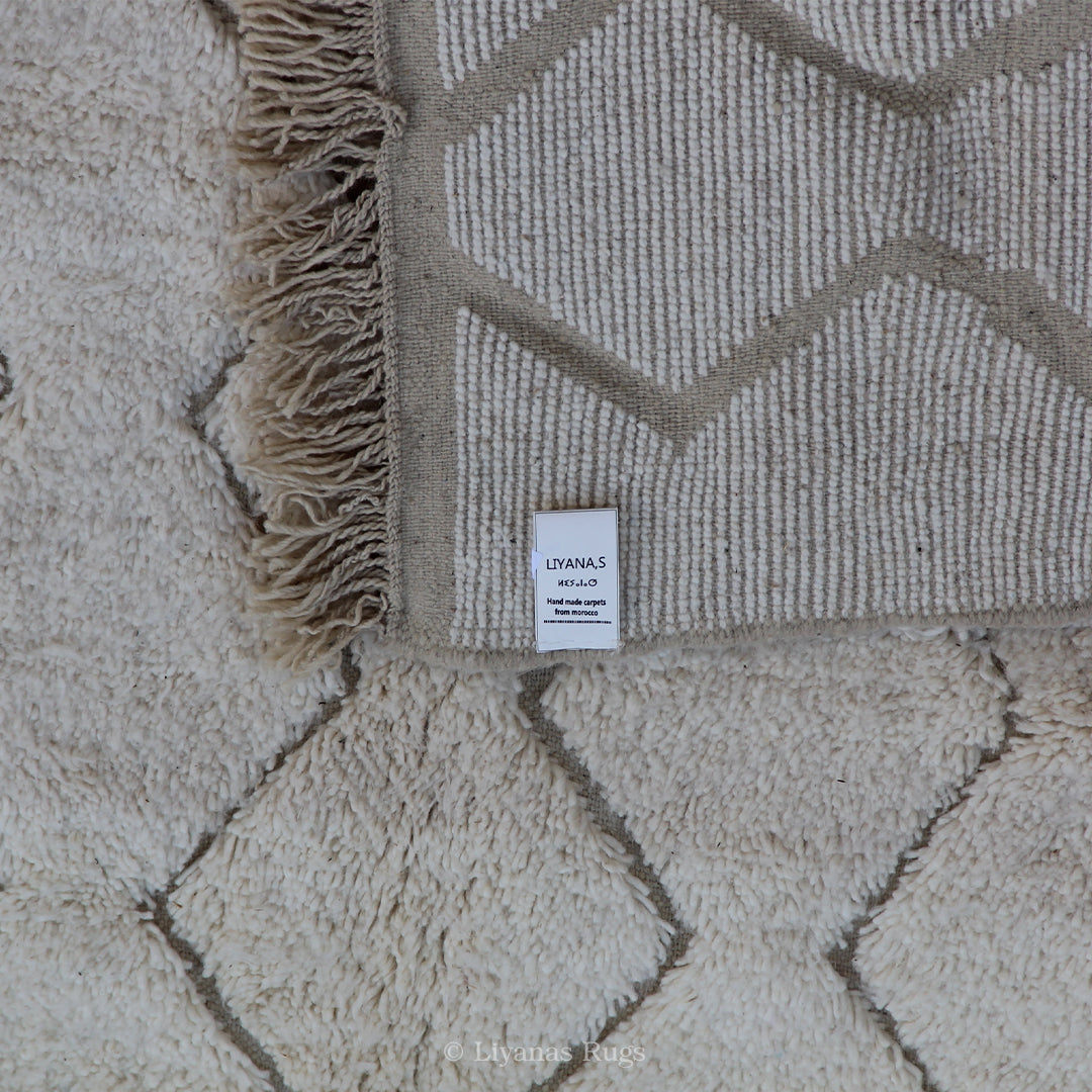 Modern designer Berber Beni Ourain Liyana, S carpet 297 cm - 192 cm