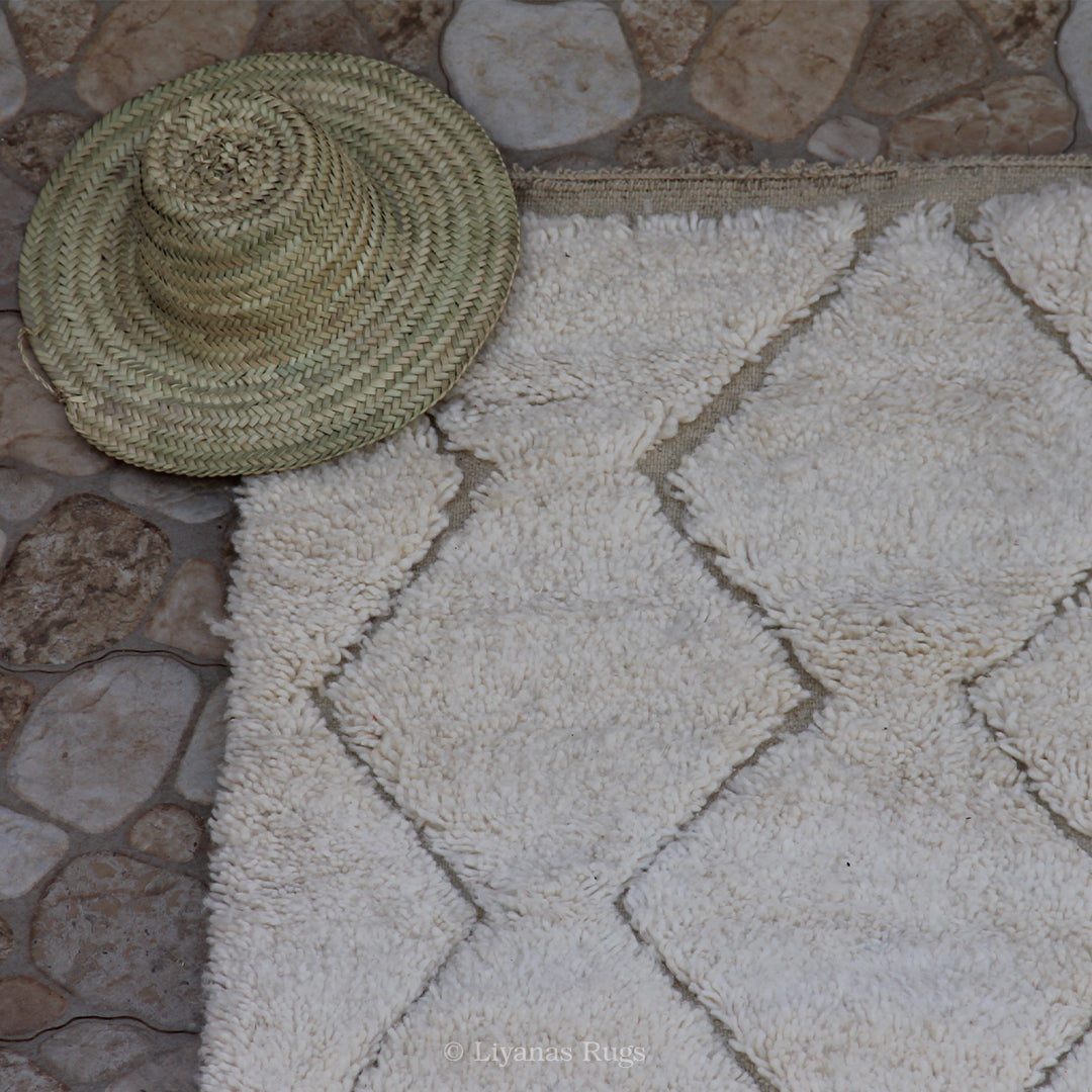 Modern designer Berber Beni Ourain Liyana, S carpet 297 cm - 192 cm