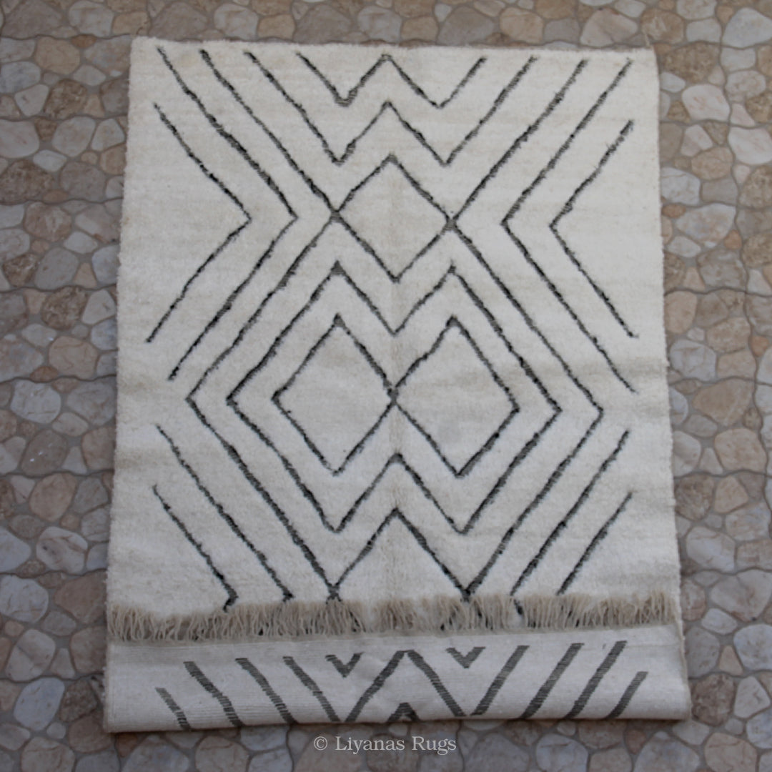 Modern designer Berber Beni Ourain Liyana, S carpet 252 cm - 171 cm