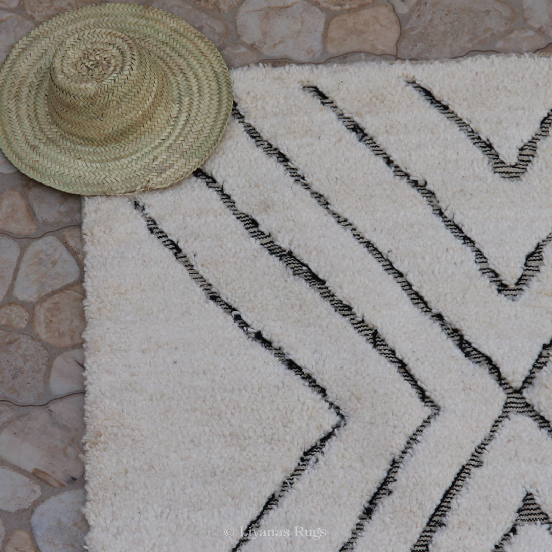Modern designer Berber Beni Ourain Liyana, S carpet 252 cm - 171 cm