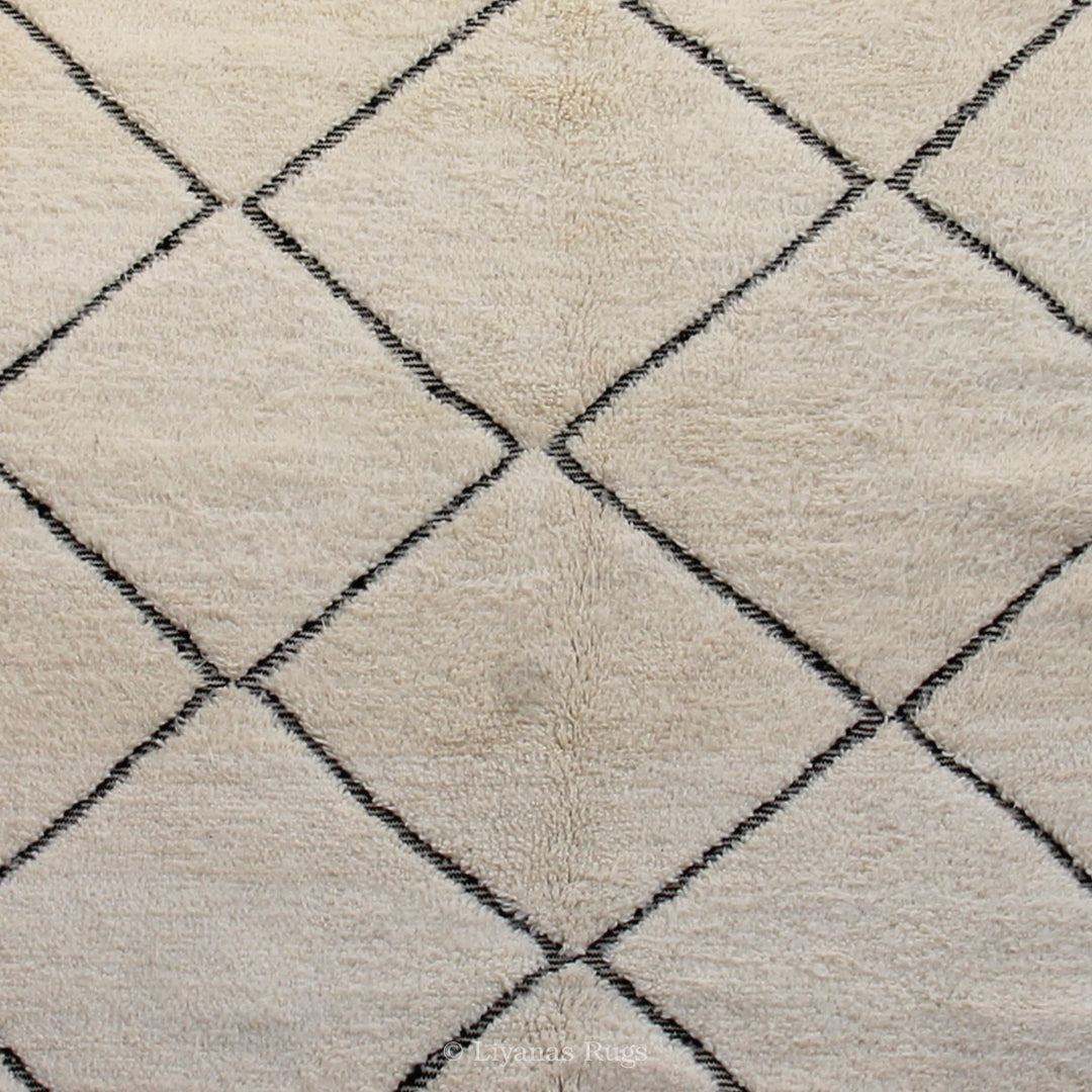 Modern designer Berber Beni Ourain Liyana, S carpet - 250 cm - 154 cm