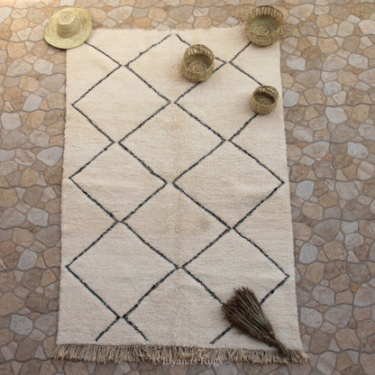 Modern designer Berber Beni Ourain Liyana, S carpet - 250 cm - 154 cm
