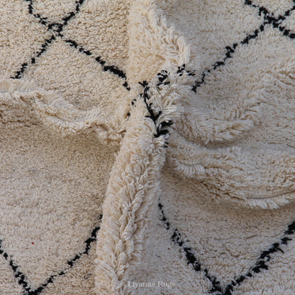 Modern designer Berber Beni Ourain Liyana, S carpet 293 cm - 199 cm