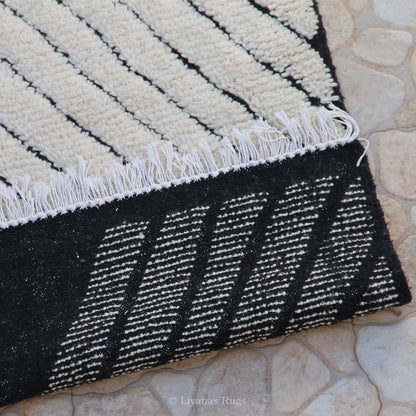 Modern designer Berber Beni Ourain Liyana, S carpet - 256 cm - 151 cm