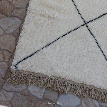 Modern designer Berber Beni Ourain Liyana, S carpet - 305 cm - 192 cm