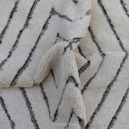 Modern designer Berber Beni Ourain Liyana, S carpet 252 cm - 171 cm