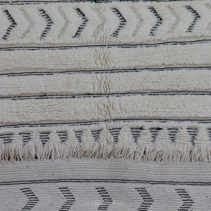 Modern designer Berber Beni Ourain Liyana, S carpet 236 cm - 159 cm